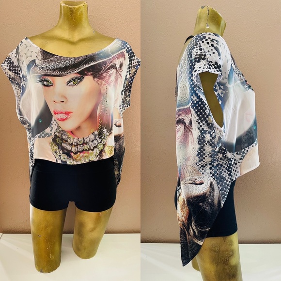 RIHANNA Fabulous NWOT Rhinestone SUBLIMATION Split Back TOP ONE-Size - Picture 5 of 11